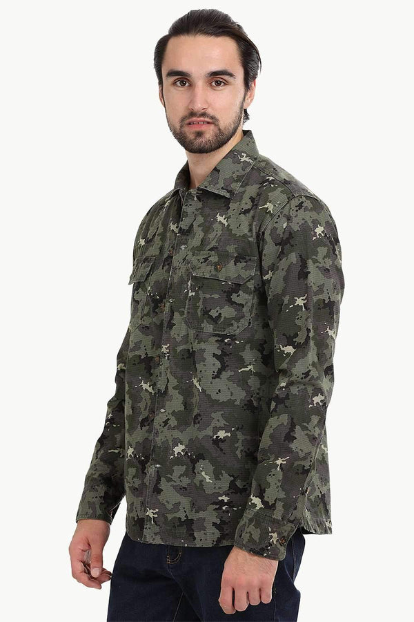 Men's Buttoned Camo Print Shacket